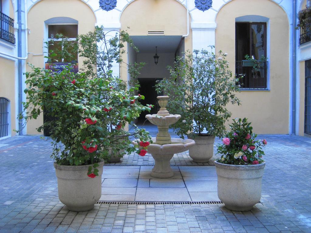 Hostal Huespedes Toledo Madri Exterior foto