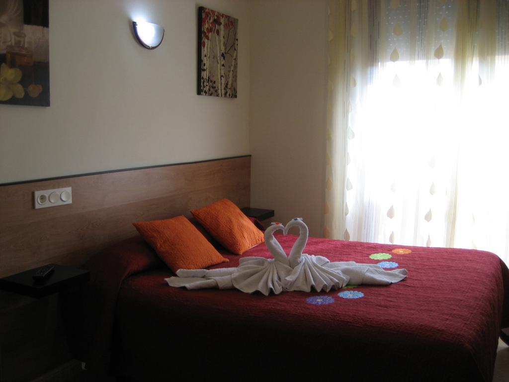 Hostal Huespedes Toledo Madri Quarto foto
