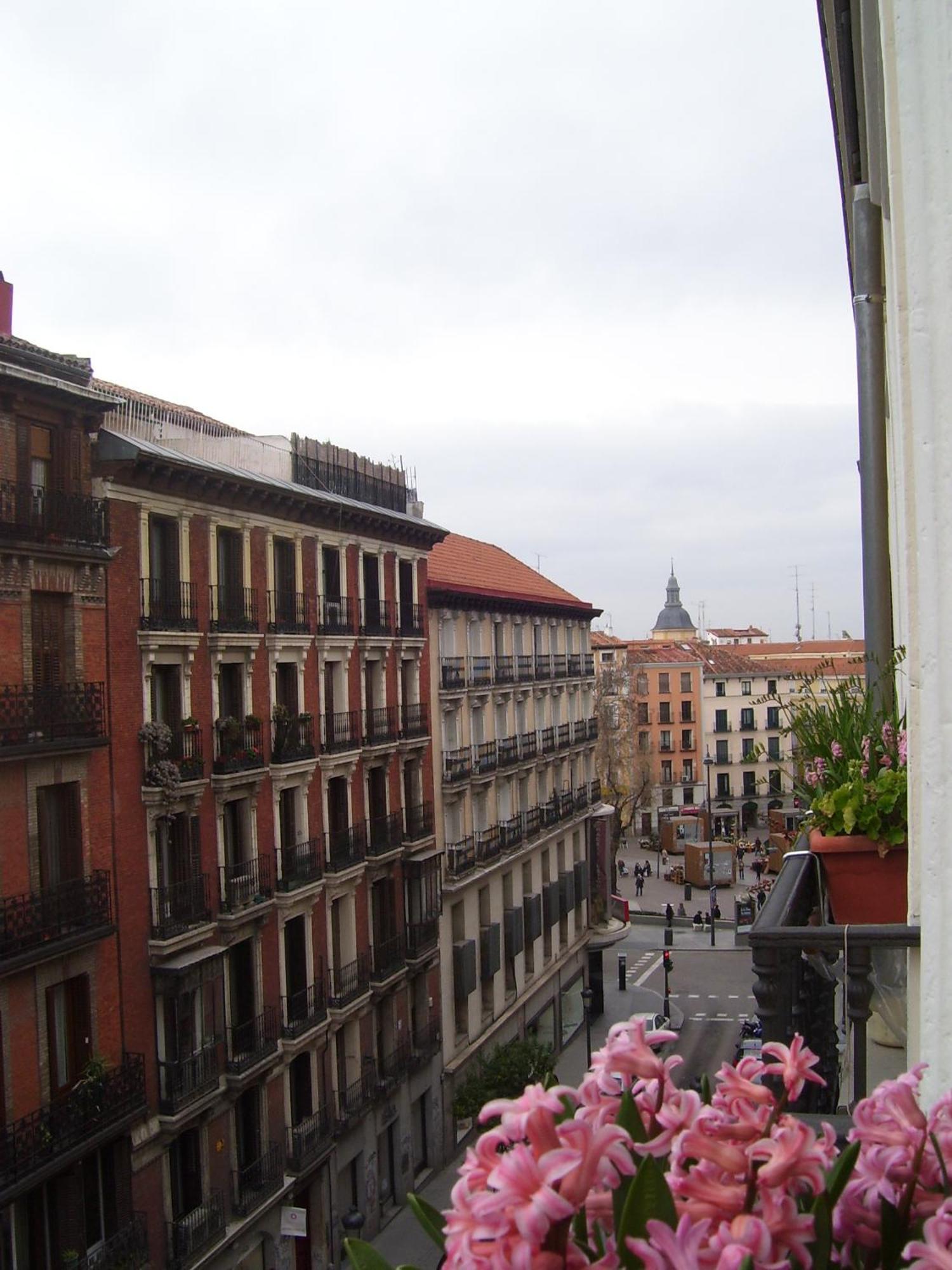 Hostal Huespedes Toledo Madri Exterior foto